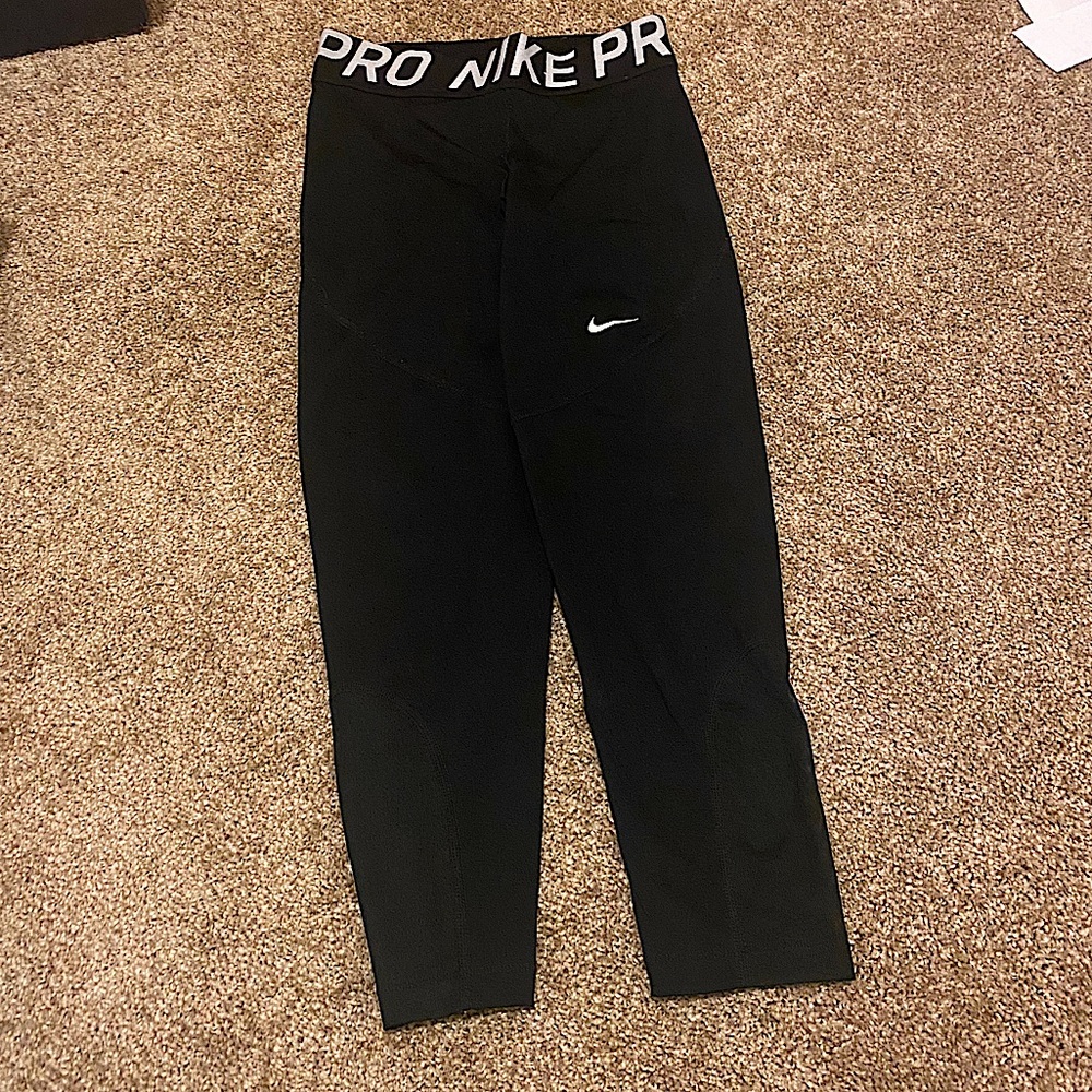 Nike Pro cropped leggings